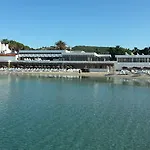Szálloda A 11 Çeşme