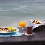 A 11 Szálloda Çeşme