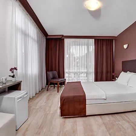 فندق A 11 Çeşme